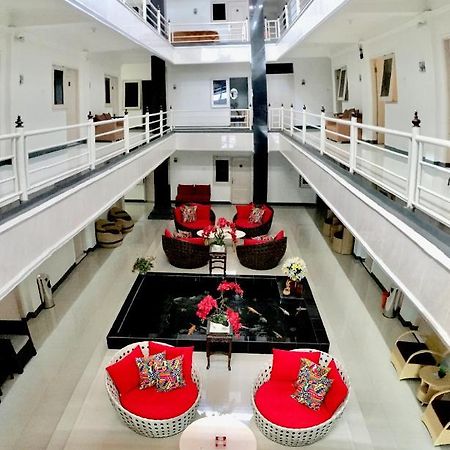 Gading Guest House Матарам Экстерьер фото