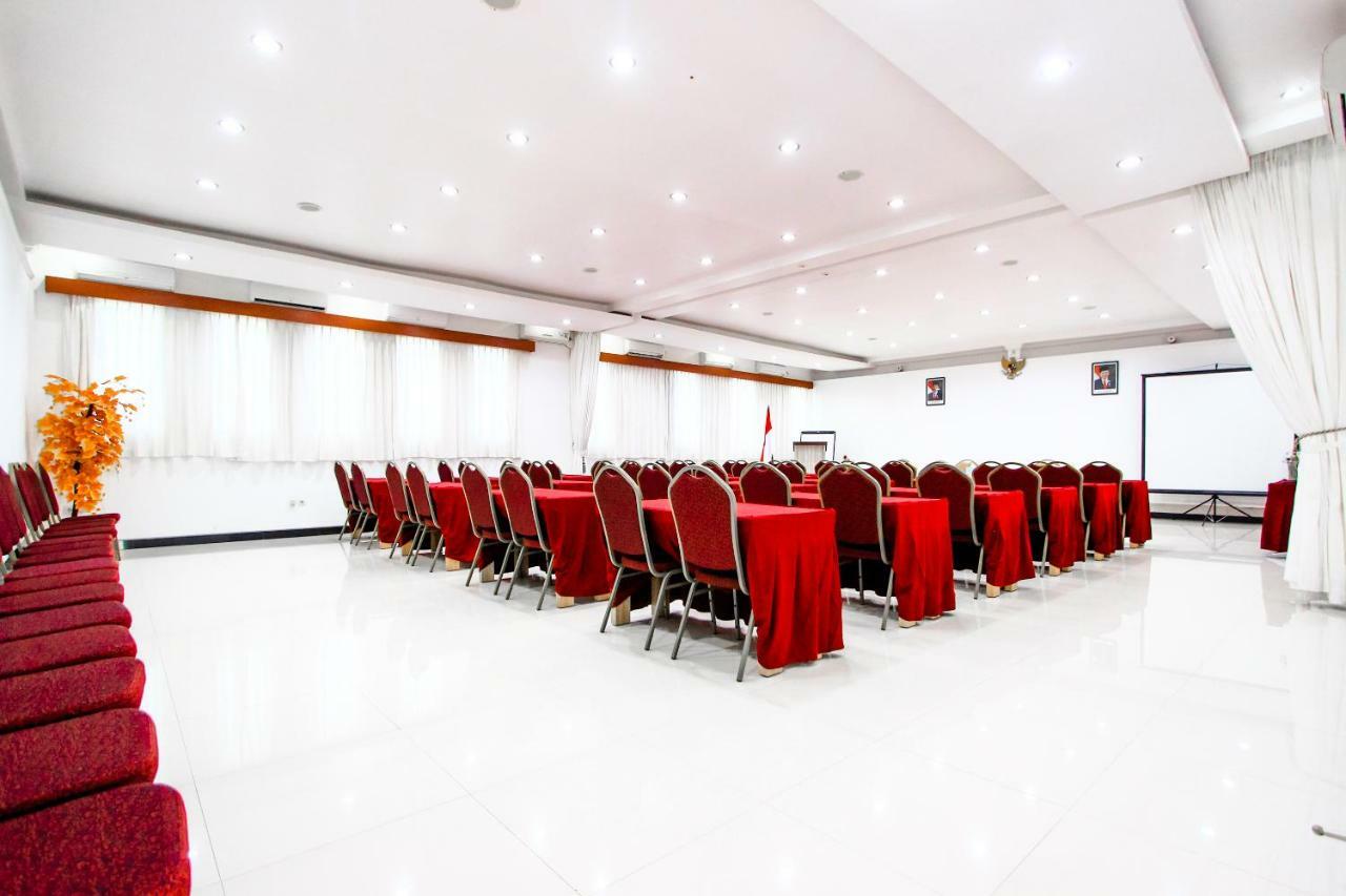 Gading Guest House Матарам Экстерьер фото