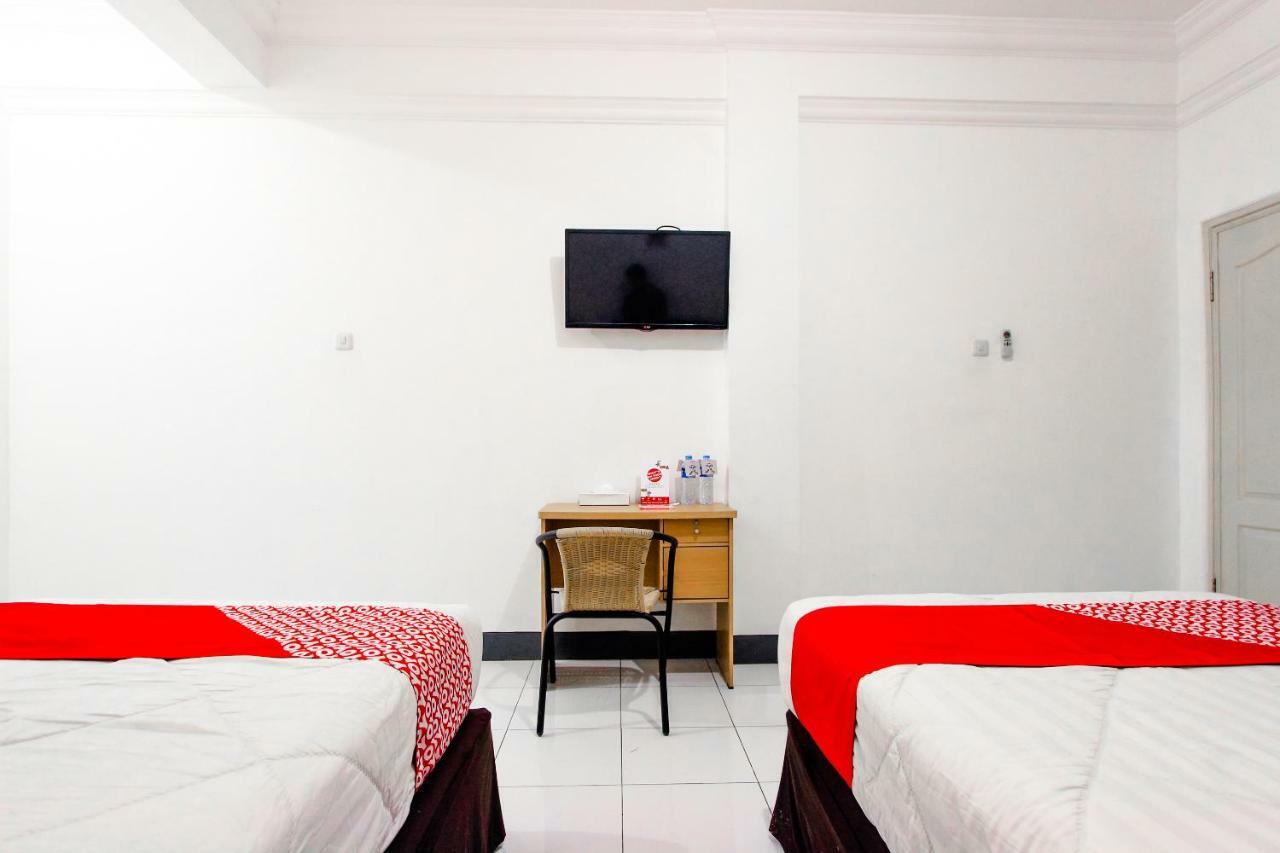 Gading Guest House Матарам Экстерьер фото