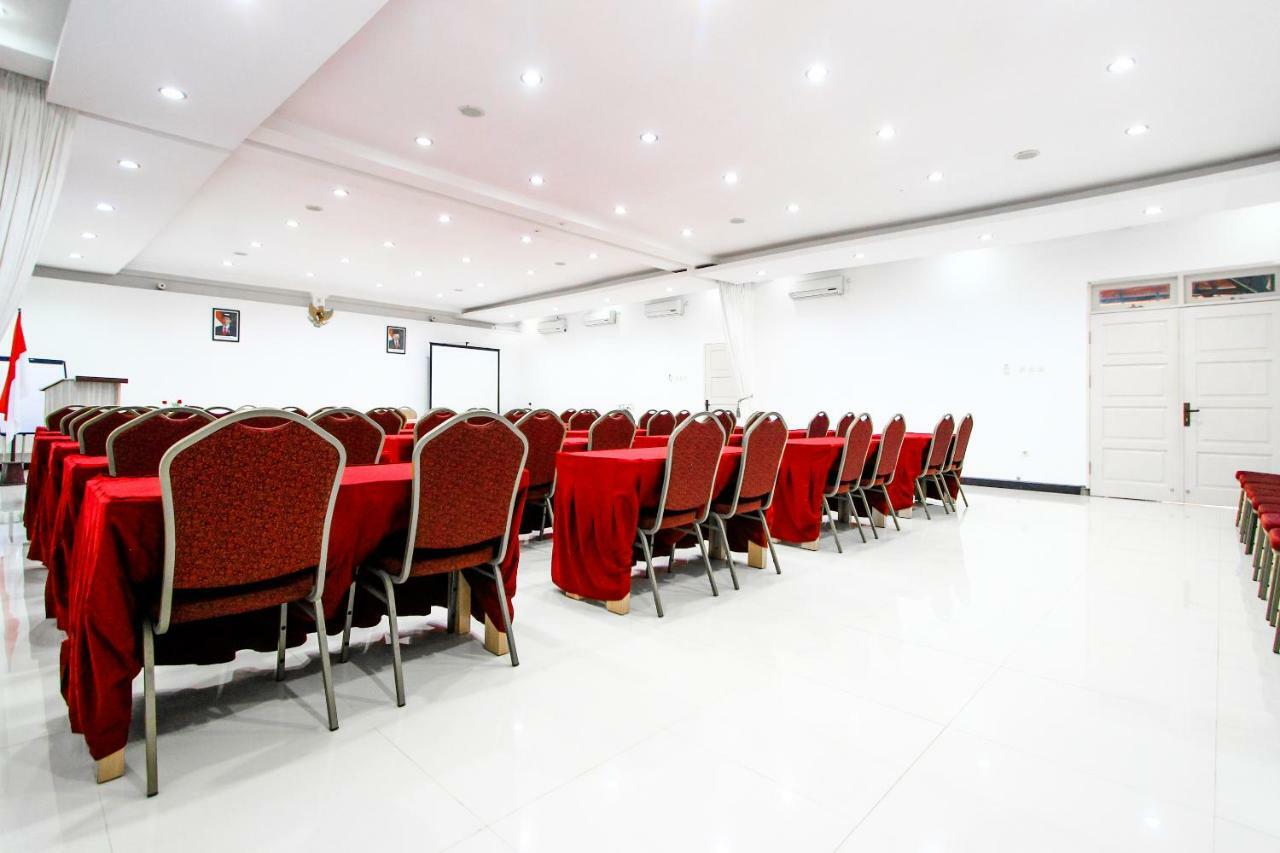 Gading Guest House Матарам Экстерьер фото