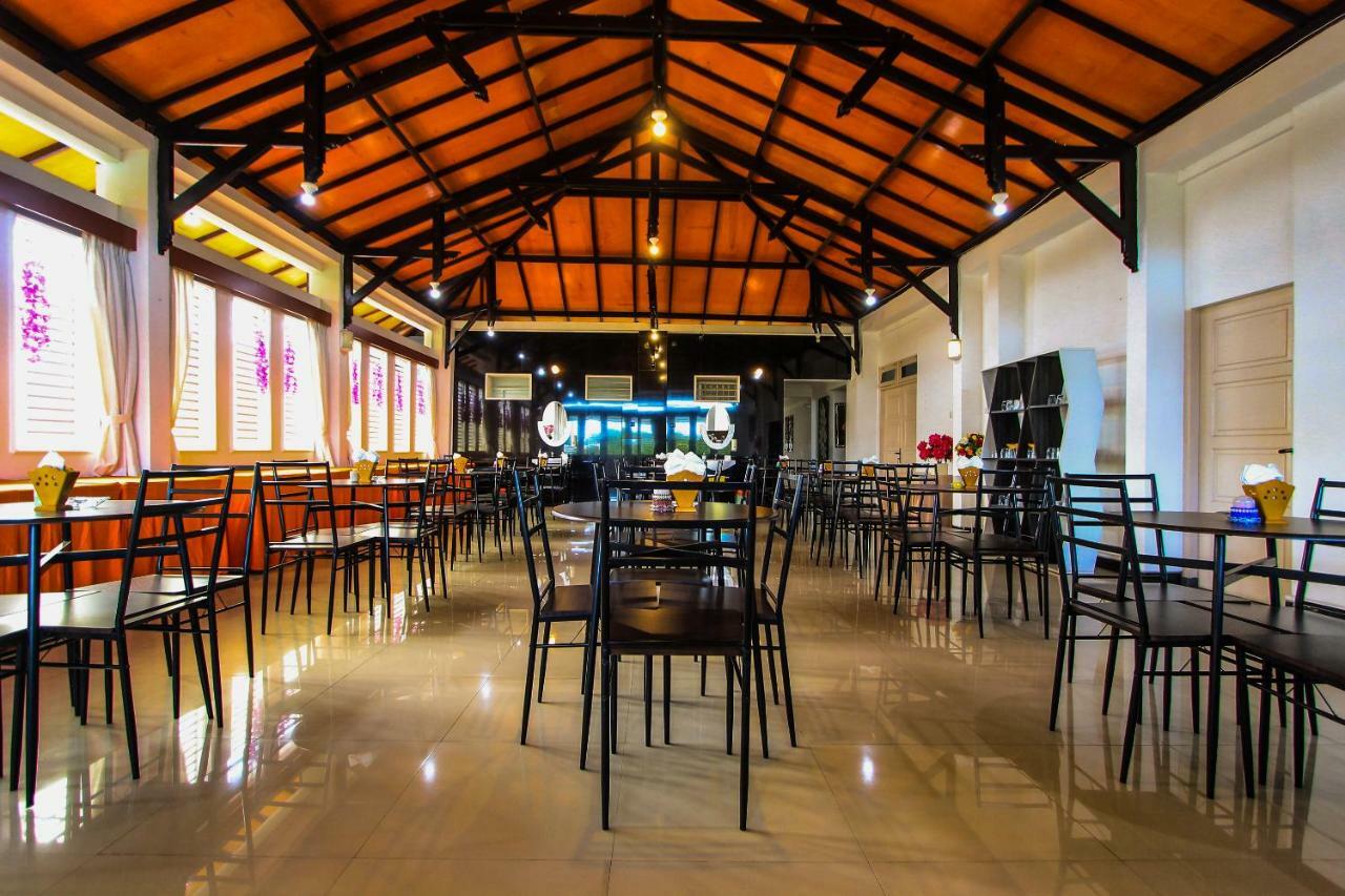 Gading Guest House Матарам Экстерьер фото