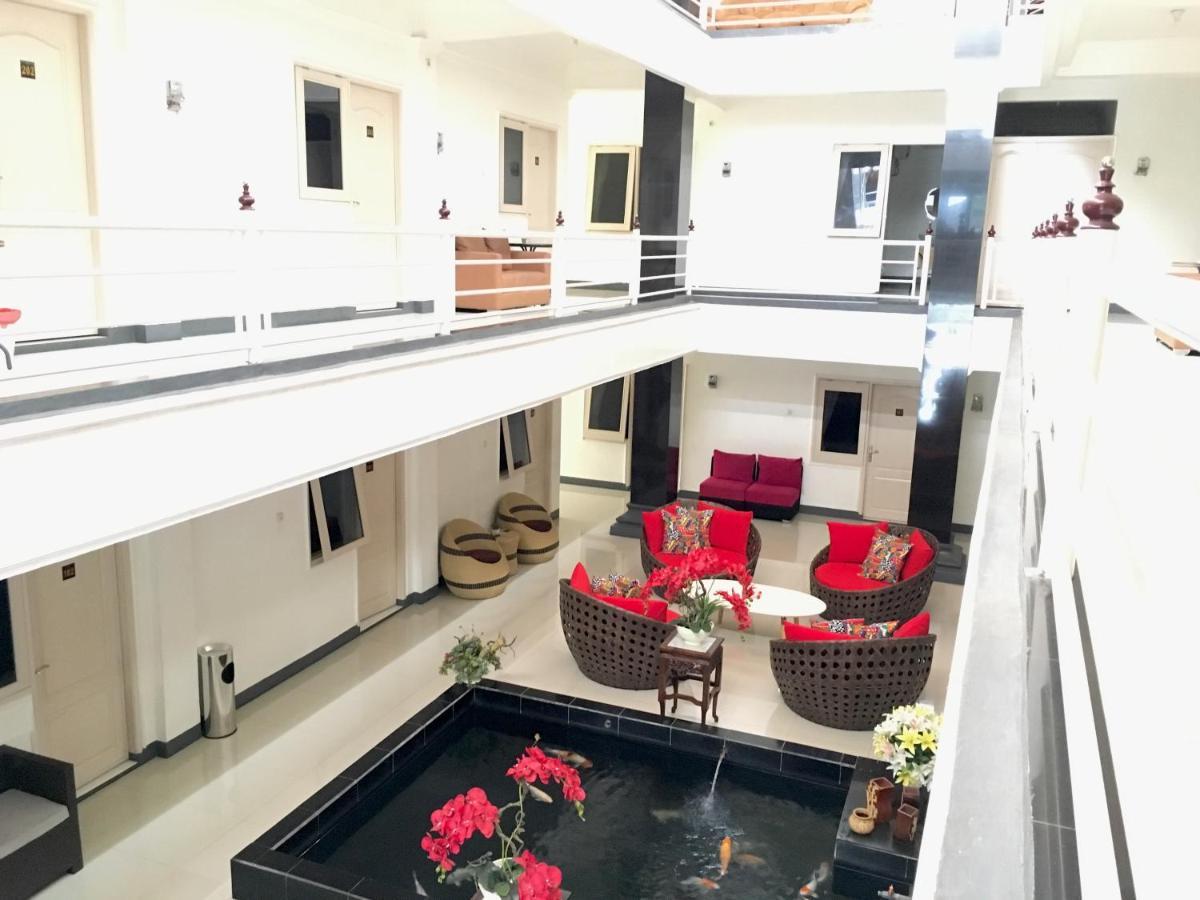 Gading Guest House Матарам Экстерьер фото